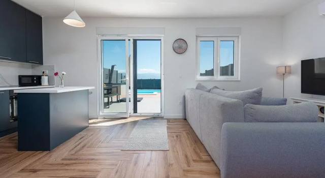 Beautiful Home in Nin With Outdoor Swimming Pool, Wifi and 2 Bedrooms