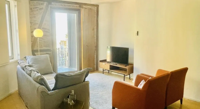 Trendy Studio in the Heart of Porto, Забронировать Апартаменты/квартира Порту Регион Порту, рядом с Канатная дорога Гайя