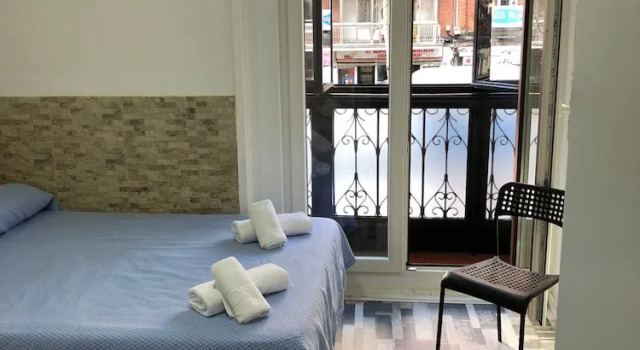 Номер Standard HOSTAL Noche y Dia