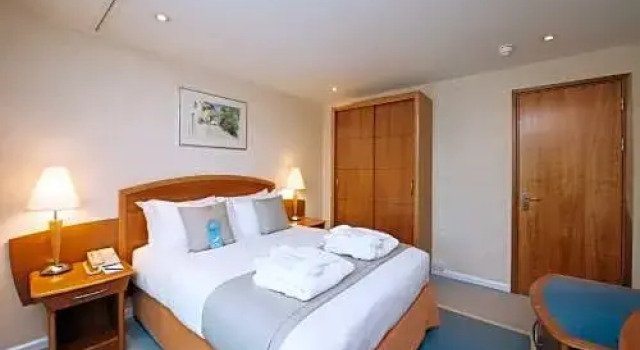 Двухместный номер Premier Arora Hotel Gatwick/Crawley