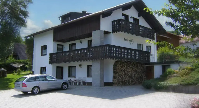 Ferienhaus Endl, Забронировать Отель Фрайунг Bavarian Forest, рядом с Solla Ski Lift