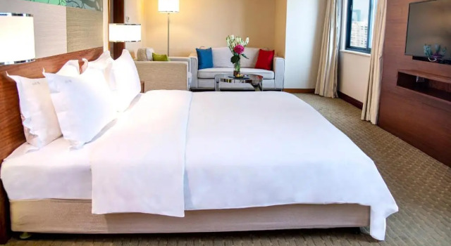 Номер Premium Holiday Inn Shenzhen Donghua by IHG