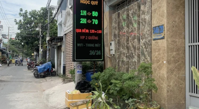 Ngoc Quy Hotel, Забронировать Отель Binh Tan District 