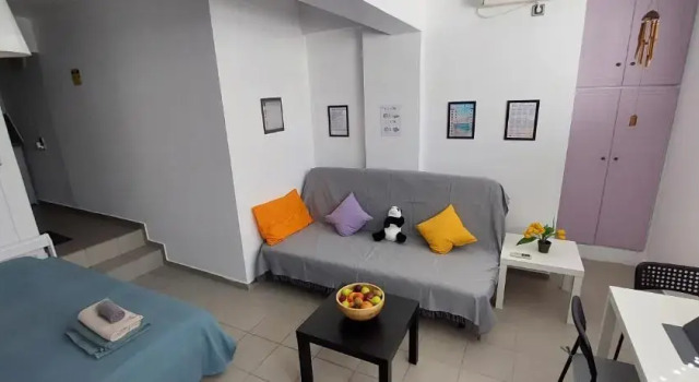 HoneyBee 1 - Sunny Studio in the center of Rafina