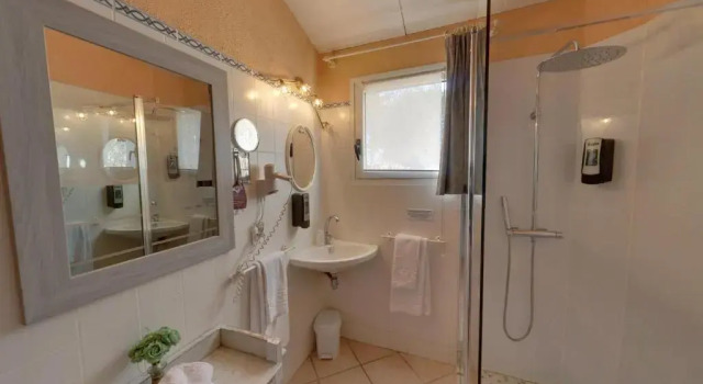 Номер Standard Logis Hotel Le Vieux Moulin