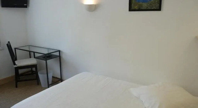 Номер Economy Hôtel LOustaou
