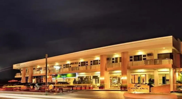 Casablanca Suites Near Airport, Book Hotel Hoteller i Legazpi med parkering, Parkering