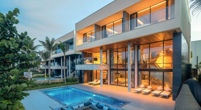 Вилла Luxury с 6 комнатами рядом с пляжем The Five Stars Villa