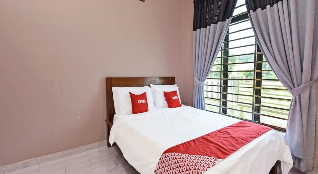 Номер Standard OYO Home 90448 Nurbayu Guest House