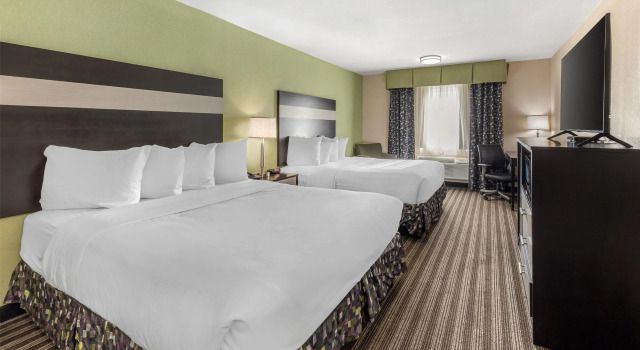 Четырёхместный номер Standard Best Western Borger Inn
