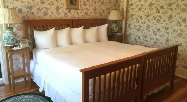 Люкс Asticou Inn