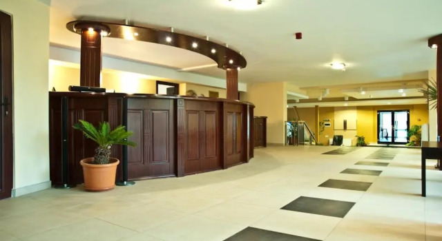Hotel Flora, Đặt Khách sạn Khách sạn trọn gói ở Constanta, All Inclusive