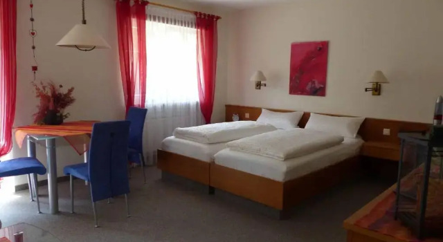 Golf-Appartement Sonnenblick, Varaa Huoneisto Hotellit Baijeri pysäköinnillä, Pysäköinti