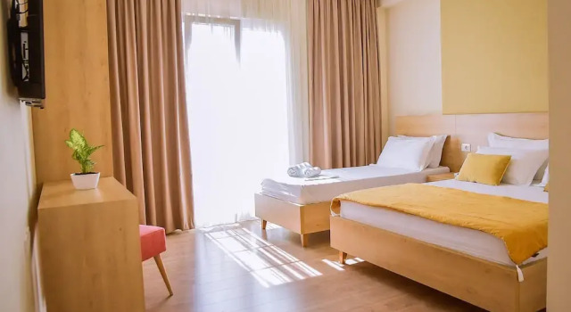 Airport Garden Hotel