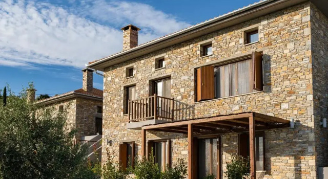 Gems of Pinakates, Book Hotel  