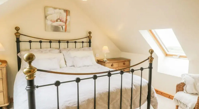 Erw Newydd Cottage, Book Feriehus Tudweiliog Glamorgan