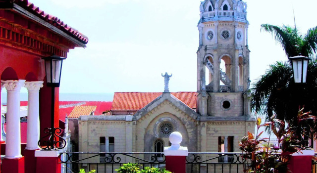 La Isabela Suites