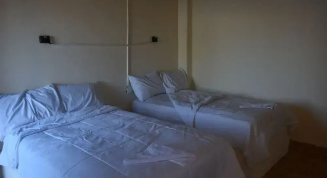 El Kamel Safari, Prenota Hotel Al Bawiti Giza Governorate