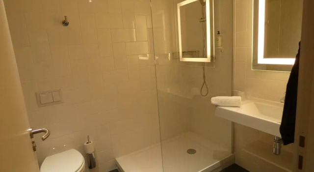 Двухместный номер Standard с балконом BEST WESTERN La Porte des Châteaux