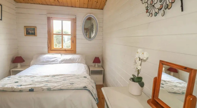 Trevenna Cabin, Varaa Hotelli Hotellit St Austell pysäköinnillä, Pysäköinti