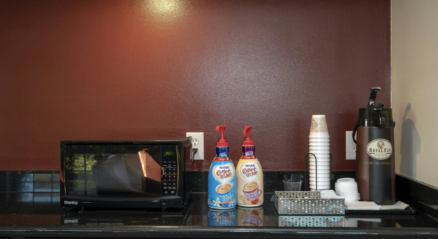 Red Roof inn Plus, Rezerwuj Hotel Hotele w Saint Augustine Area z basenem, Basen