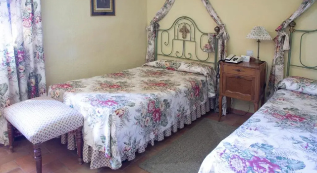 Четырёхместный номер Standard Hotel Cortijo El Esparragal