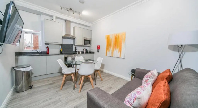 14 Helena House Lux Apartment, Varaa Huoneisto Asunnot kohteessa Merseyside, Huoneisto