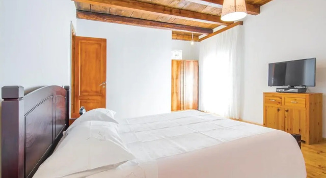 Nice Home in Porec With 2 Bedrooms, Internet and Outdoor Swimming Pool