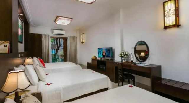 Семейный номер Standard с балконом Hanoi Stella Hotel