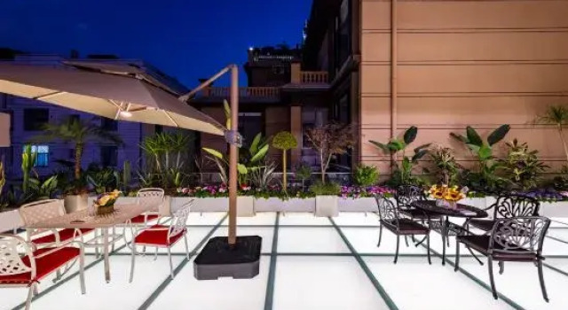 Mangshi Mango Fragrance & Beauty Homestay Hotel, Buchen Sie Hotel Hotels in Yunnan mit Parkplatz, Parkplätze