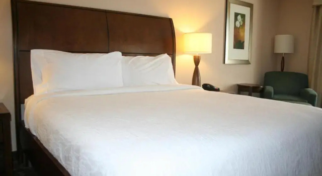 Номер Standard Hilton Garden Inn Charlotte/Concord