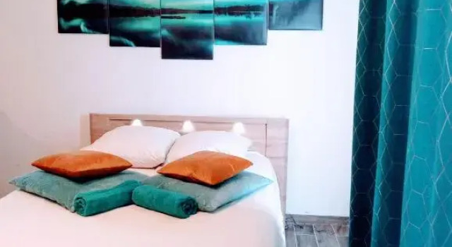 Studio au pied de la Ste Victoire, Book Hotel Hoteller i Trets med pool, Swimmingpool