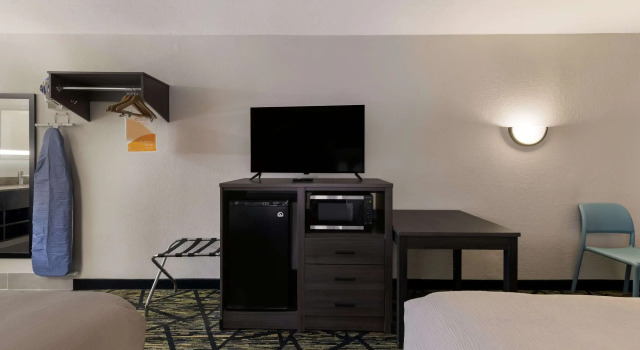Четырёхместный номер Standard Quality Inn Orange Park Jacksonville