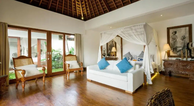 Вилла Villa Naty Canggu - 6 Bedrooms Luxury Villa