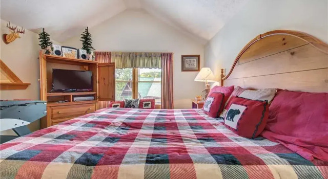 Komfy Kozy 3 Bedroom Home with Hot Tub, Забронировать Отель Отели Гатлинберг с бассейном, Бассейн