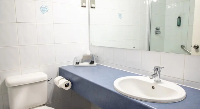 Семейный номер Superior Tiverton Hotel Lounge & Venue
