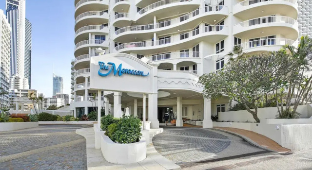 Beachfront Luxury 3 Bedroom Apartment, Забронировать Апартаменты/квартира Серферс-Парадайс Голд-Кост, рядом с LAN SPA