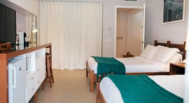 Номер Standard Tides Inn Hotel