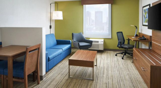 Двухместный люкс Holiday Inn Express - Richmond Downtown by IHG