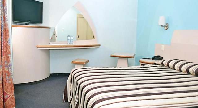 Hotel Arizona, Забронировать Отель Отели Мехико с парковкой, рядом с Балдерас, Парковка