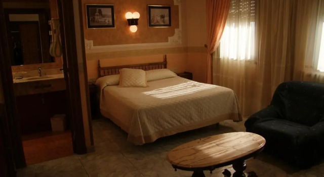 Montearagon, Réserver Hôtel Quicena Huesca