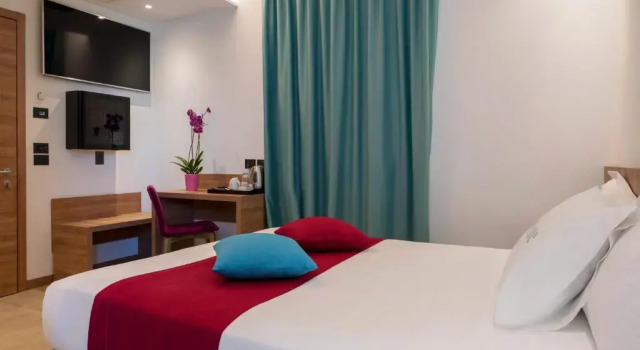 Номер Comfort You & Me Beach Hotel