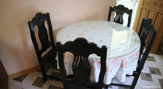 Dela Cruz Humilde Transient House, Buchen Sie Hotel Alaminos 