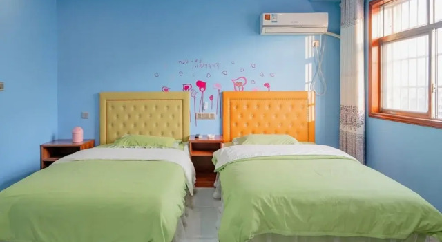 Zhangjiajie Memeda Theme Hotel