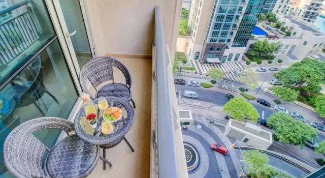 Апартаменты Durrani Homes - Luxurious Studio near Dubai Mall with pool view