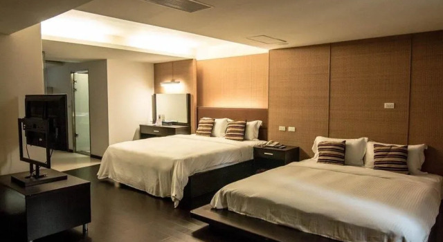 Katherine Plaza Hotel, Забронировать Отель Отели Гаосюн с парковкой, рядом с Yuansu Yujhu Shopping Area, Парковка