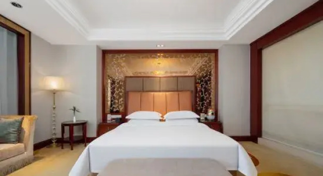 Двухместный люкс Business Jinding Mingdu International Hotel