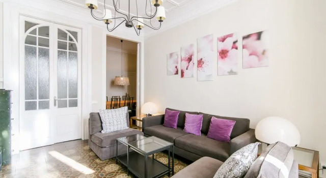 Plaza Universidad Apartments, Забронировать Апартаменты/квартира Барселона провинция Барселона, рядом с Jove Regina Theatre