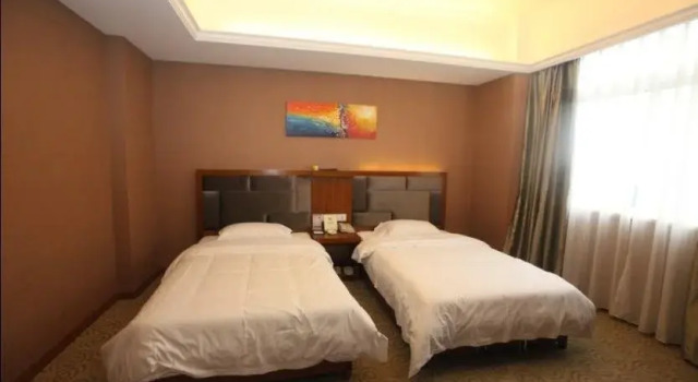 Yijing Holiday Hotel, Prenota Hotel Zhongxiang Hubei