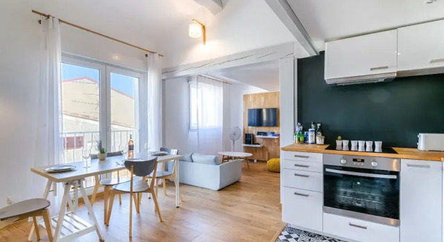 Quiet Duplex - Private Garage - Close to Transport, Забронировать Отель Марсель Буш-дю-Рон